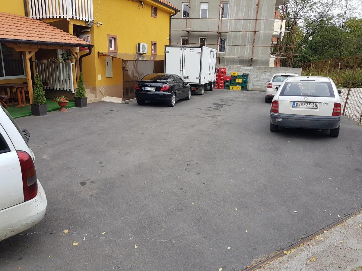 Di Camera Uno Beograd Bagian luar foto