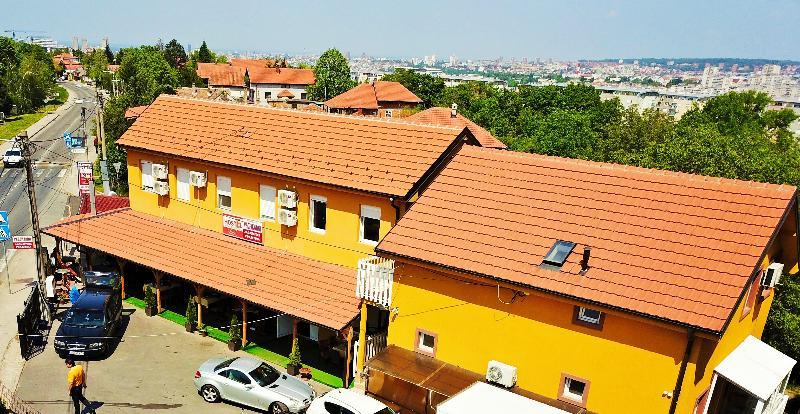 Di Camera Uno Beograd Bagian luar foto